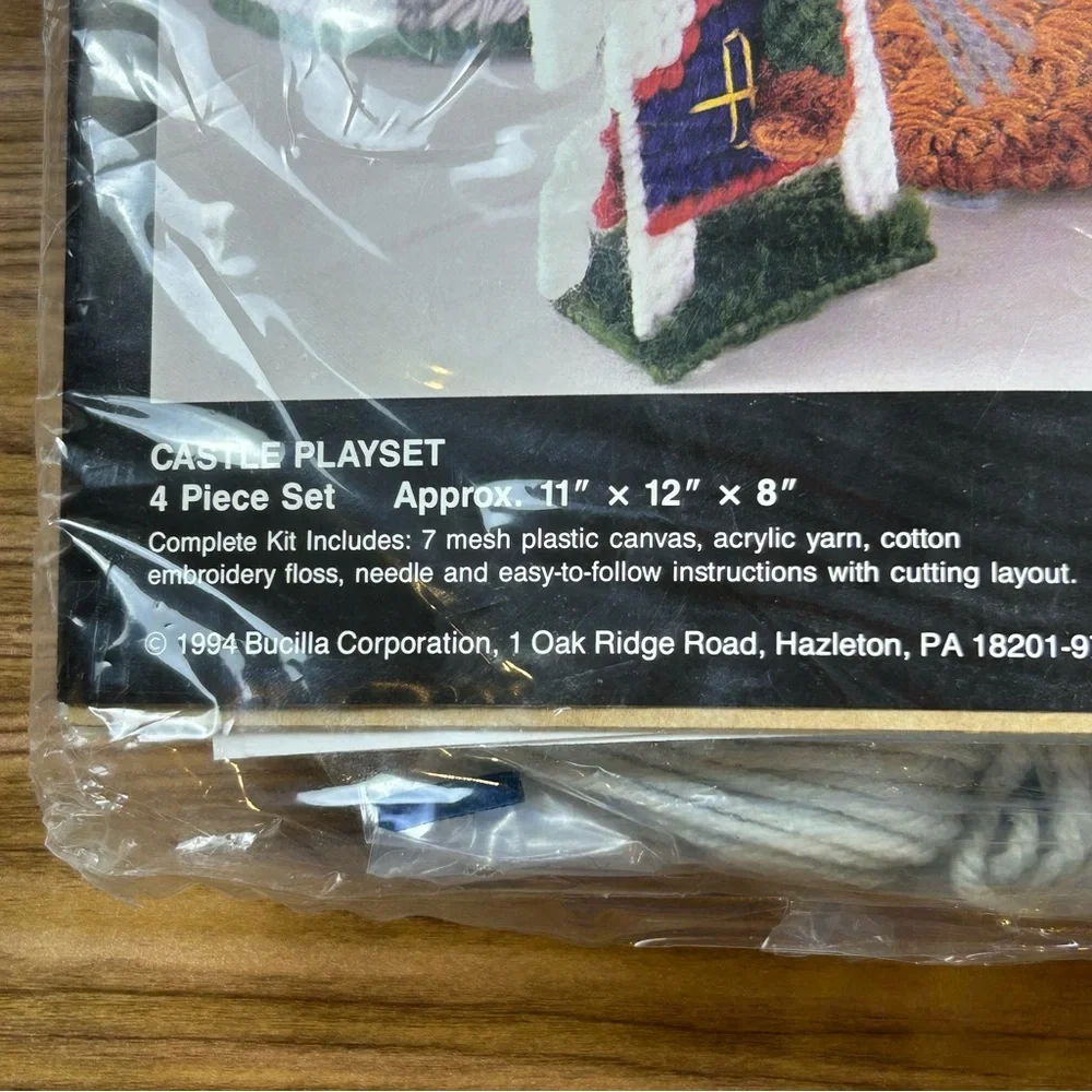 Vintage Bucilla Castle Playset Kit Plastic Canvas Needlepoint #6113 1994 NEW